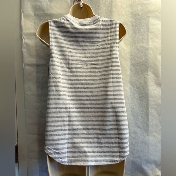 Disney Mickey Mouse striped women’s sleeveless tank top shirt NWT Sz-XS. L10 - Picture 3 of 7